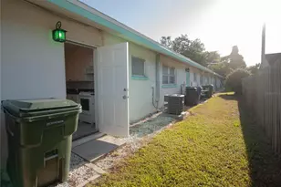 6377 Gateway Ave, Sarasota, FL 34231 - Photo 11
