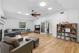 7402 Castle Dr, Sarasota, FL 34240 - Photo 21