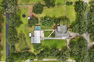 7402 Castle Dr, Sarasota, FL 34240 - Photo 59