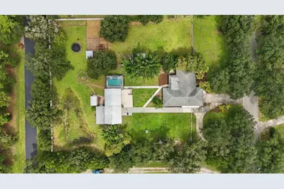 7402 Castle Drive, Sarasota, FL 34240 - Photo 3
