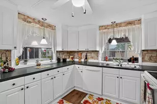 808 53rd Ave E, Bradenton, FL 34203 - Photo 19