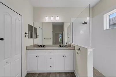 10426 Crooked Creek Court, Parrish, FL 34219 - Photo 17