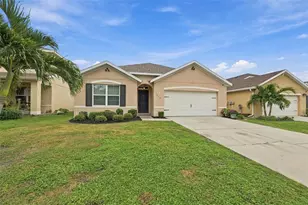 5213 11th St E, Bradenton, FL 34203 - Photo 1