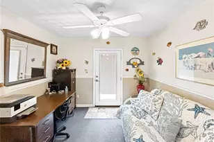 2501 32nd Ave W, Bradenton, FL 34205 - Photo 15