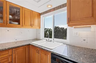 6285 Midnight Pass Rd, Sarasota, FL 34242 - Photo 15
