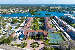 6285 Midnight Pass Rd, Sarasota, FL 34242 - Photo 3