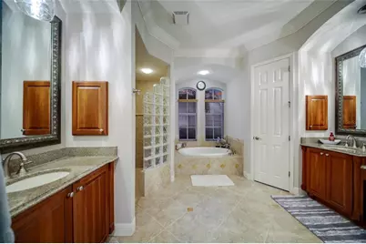 14703 Sundial Place, Lakewood Ranch, FL 34202 - Photo 13