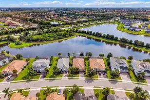 12326 Blue Hl Trl, Bradenton, FL 34211 - Photo 5