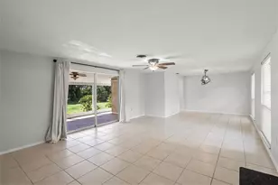 3185 Regatta Cir, Sarasota, FL 34231 - Photo 5