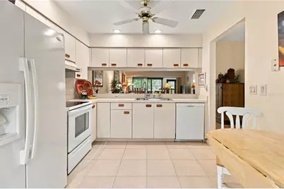 3123 Sandleheath #4, Sarasota, FL 34235 - Photo 15