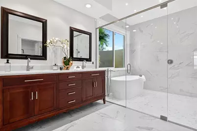 3488 Mistletoe Lane, Longboat Key, FL 34228 - Photo 35