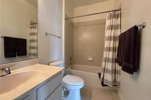 3815 Parkridge Cir, Sarasota, FL 34243 - Photo 13