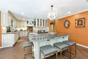 6976 Country Lakes Cir, Sarasota, FL 34243 - Photo 9