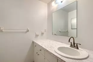 2610 Regatta Dr, Sarasota, FL 34231 - Photo 25