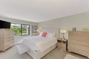9226 Midnight Pass Rd, Sarasota, FL 34242 - Photo 29
