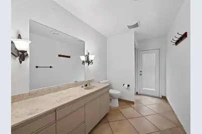 6945 Country Lakes Circle, Sarasota, FL 34243 - Photo 15