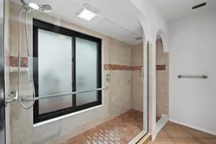 6945 Country Lakes Cir, Sarasota, FL 34243 - Photo 25