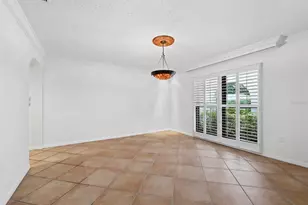 6945 Country Lakes Cir, Sarasota, FL 34243 - Photo 9