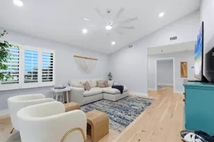 2141 Harbourside Dr, Longboat Key, FL 34228 - Photo 3