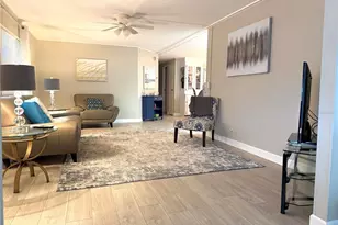 5619 Bayshore Rd, Palmetto, FL 34221 - Photo 3
