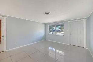5529 Nutmeg Ave, Sarasota, FL 34231 - Photo 7