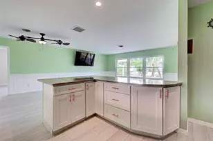 612 Glen Oak Rd, Venice, FL 34293 - Photo 15