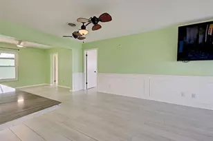 612 Glen Oak Rd, Venice, FL 34293 - Photo 9