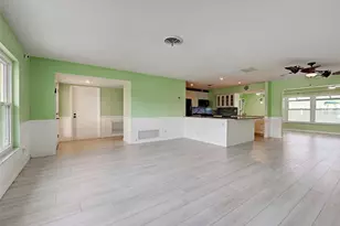 612 Glen Oak Rd, Venice, FL 34293 - Photo 11