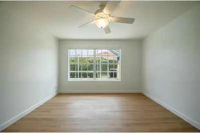 8876 Estepona Court, Sarasota, FL 34238 - Photo 33