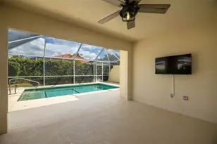 8876 Estepona Ct, Sarasota, FL 34238 - Photo 31