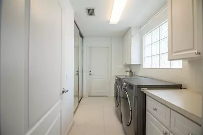 8876 Estepona Court, Sarasota, FL 34238 - Photo 47
