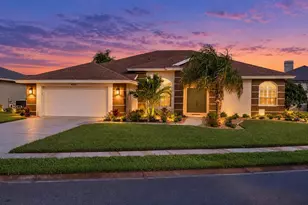 4321 Presidential Ave Cir E, Bradenton, FL 34203 - Photo 1