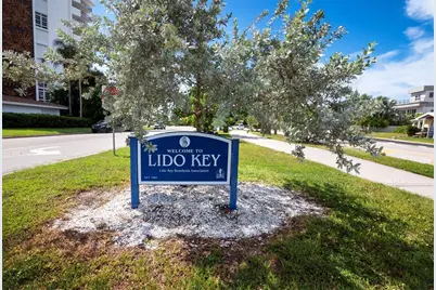 475 Benjamin Franklin Drive #215, Sarasota, FL 34236 - Photo 33