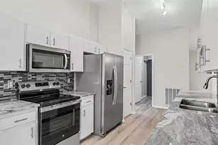 5836 Daughtery Downs Loop, Lakeland, FL 33809 - Photo 11
