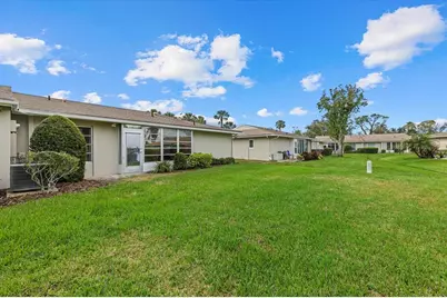 2913 Captiva Gardens Drive #2, Sarasota, FL 34231 - Photo 19