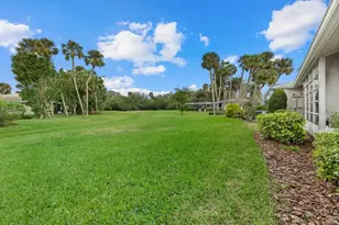 2913 Captiva Gardens Dr, Sarasota, FL 34231 - Photo 21