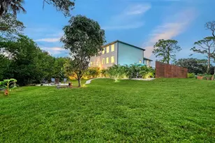 327 Roberts Rd, Nokomis, FL 34275 - Photo 47