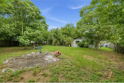 2219 11th Avenue W, Bradenton, FL 34205 - Photo 7