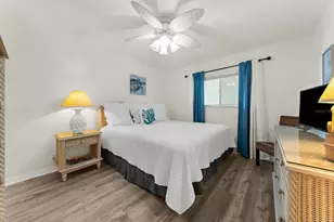 8911 Midnight Pass Rd, Sarasota, FL 34242 - Photo 11
