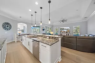 366 S Creek Ct, Osprey, FL 34229 - Photo 15