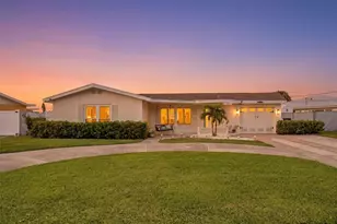 924 Arlington Rd, Palmetto, FL 34221 - Photo 1