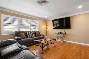 3323 Springmill Cir, Sarasota, FL 34239 - Photo 7