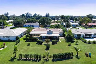 3323 Springmill Cir, Sarasota, FL 34239 - Photo 41