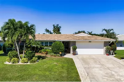 3323 Spring Mill Circle, Sarasota, FL 34239 - Photo 3