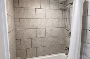 1837 Buccaneer Dr, Sarasota, FL 34231 - Photo 17