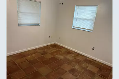 315 60th Avenue Terrace W, Bradenton, FL 34207 - Photo 9