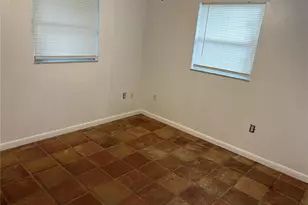 315 60th Ave Terrace W, Bradenton, FL 34207 - Photo 9