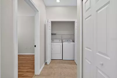 3707 Parkridge Circle #7-106, Sarasota, FL 34243 - Photo 17