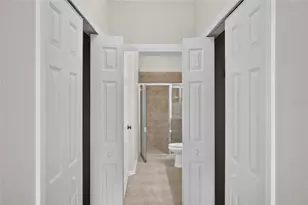 3707 Parkridge Cir, Sarasota, FL 34243 - Photo 11