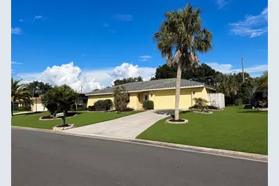 470 Rubens Drive E, Nokomis, FL 34275 - Photo 1
